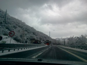 Autostrada con gelo